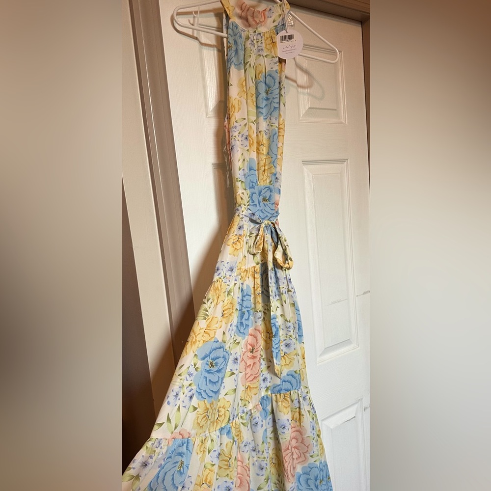 NWT PETAL & PUP FARELLE MIDI DRESS- FLORAL